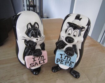 Warner Bros. Looney Tunes Pepe and Penelope Shakers, I'm Salt, I'm Pepper Set