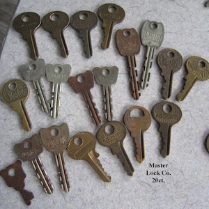 20 Vintage Master Keys, Different Designs, Shapes, Era&#39;s