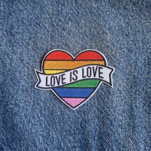 LGBTQ Rainbow Heart Patch - Embroidered Iron/Sew On Applique Motif