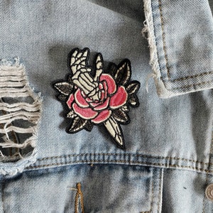 Raising Dead // Gothic DIY Flower Rose Embroidered Iron Sew On Patch Skeleton Badge Applique Cute Gift Trad Tattoo Style Craft For Jackets x