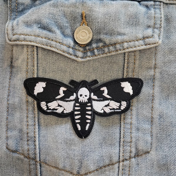 Mini Mothic // DIY Motte gestickter Aufnäher zum Aufnähen zum Aufnähen zum Basteln Tattoo Motiv Abzeichen Insekt Gothic Horror Geschenk Gothic Skull Ästhetik