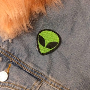 Martian // DIY Alien Embroidered Iron On Sew Patch Small Cute Meme Aesthetic Gift Idea Novelty Craft Emoji Applique Patches For Jackets UK