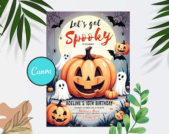 Puede incluir: Una tarjeta de invitación de cumpleaños con temática de Halloween que presenta una calabaza grande, calabazas más pequeñas y fantasmas blancos sobre un fondo de luna llena. El texto dice Let's get Spooky to celebrate Adeline's 10th Birthday.