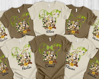 Disney Safari Trip Shirt, Tierreich Safari Shirt, Micky und Freunde T-Shirts, Tierreich Familie Name Shirt, benutzerdefinierte Disney Safari Shirt