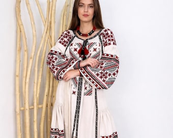 Biała lniana sukienka z haftem, sukienka boho z długim rękawem, sukienka z haftem etnicznym, sukienka midi z paskiem, ręcznie robiona