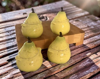 4 Le Creuset Petite Pear Cocotte Stoneware