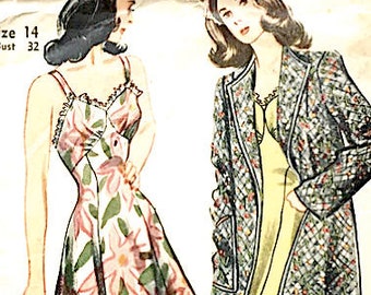 Vintage Early 40s Simplicity 4624 Bathing Suit and Beach Coat or Robe Sewing Pattern