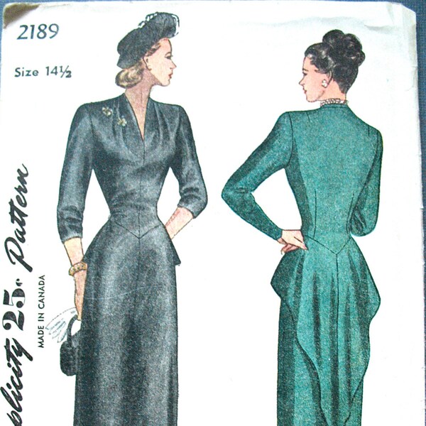 1940s Simplicity 2189 Vintage Dress Sewing Pattern  Dipped Peplum V-neck bodice  Bust 33 inches