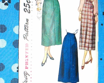 Vintage 40s or early 1950s Sewing Skirt Pattern Simplicity 2624  Waist 24 and hip 33.  Skirt.
