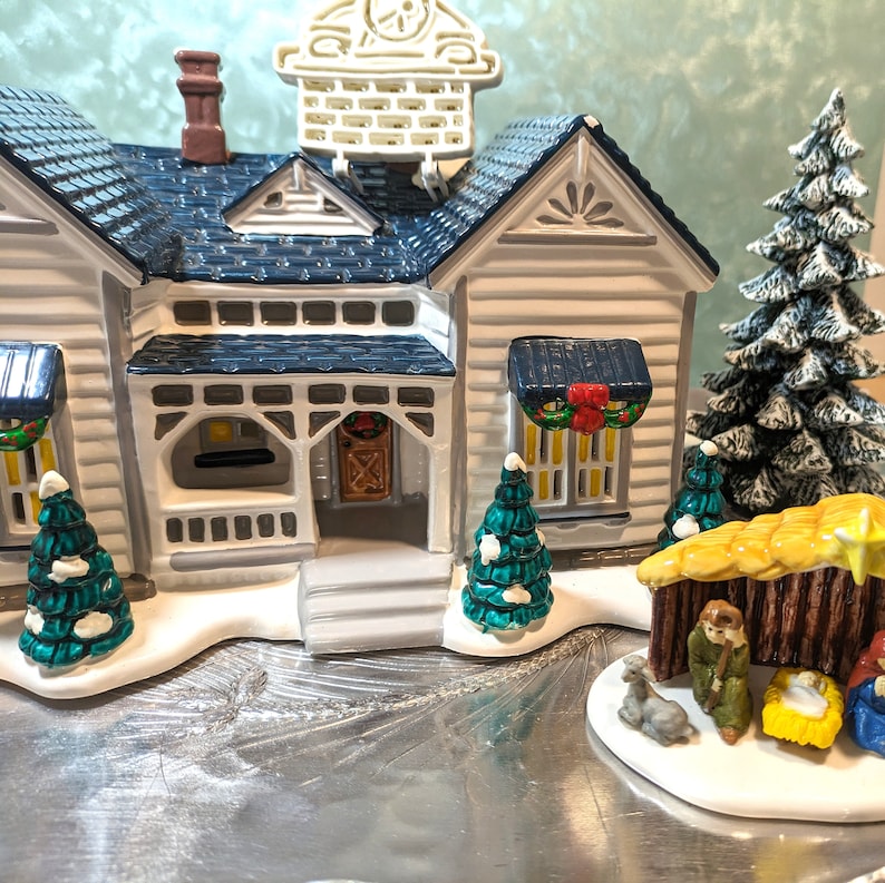 Dept 56 Grandma's Cottage With Accessoriessanta BRITE Liteoutdoor