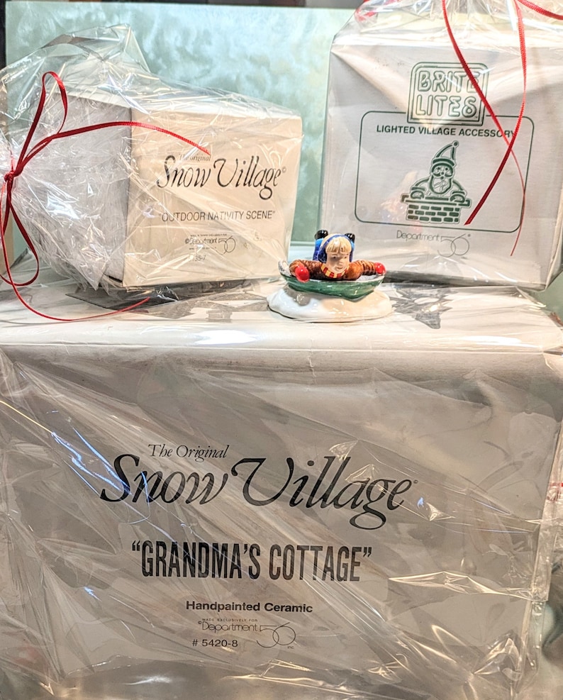 Dept 56 Grandma's Cottage With Accessoriessanta BRITE Liteoutdoor