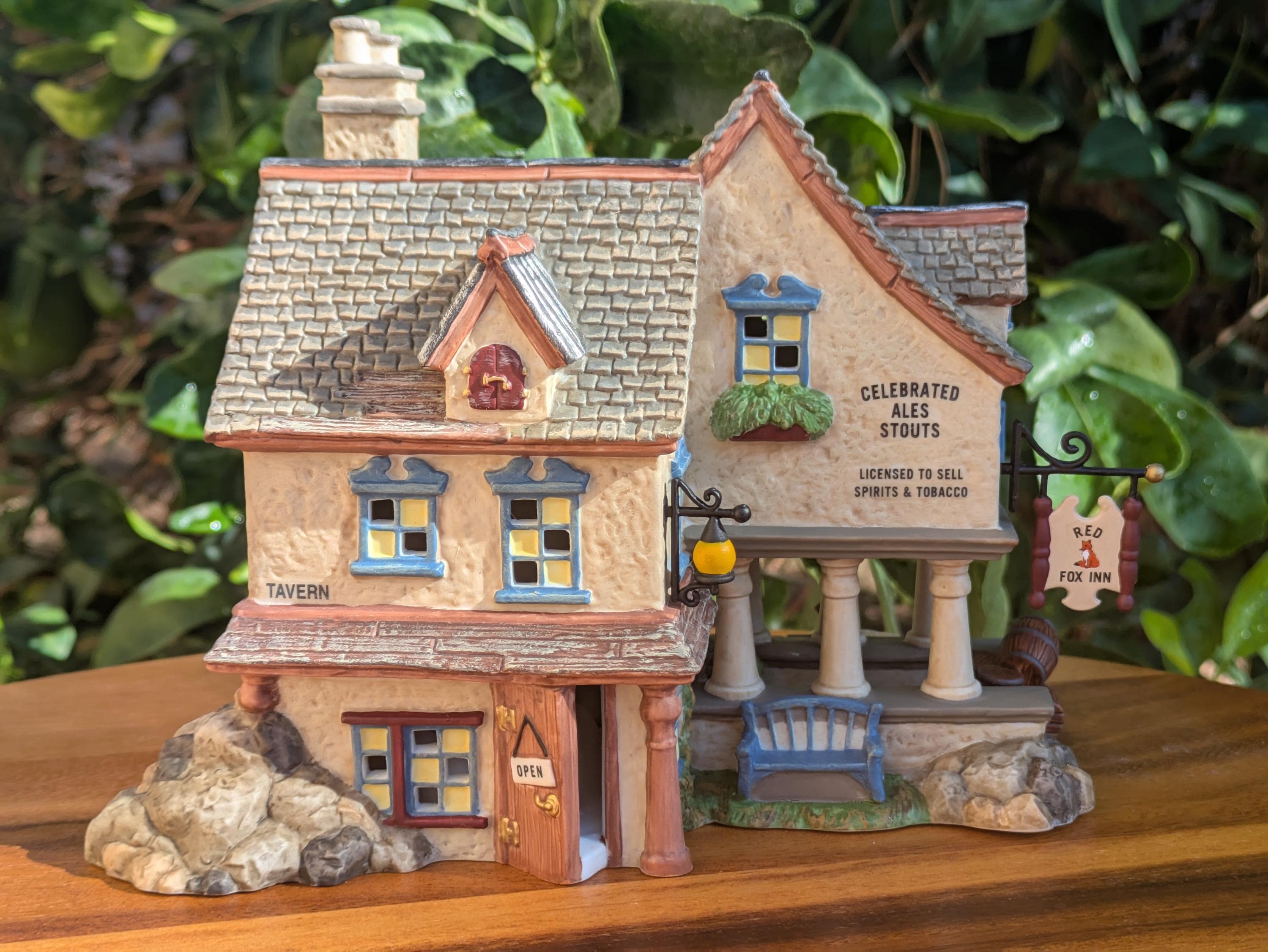 Dept 56 the Red Fox Inn-new England Village-christmas Village
