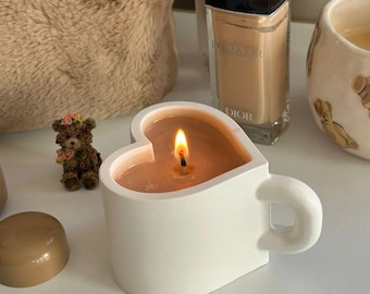 Heart-Shaped Candle, Handmade Scented Soy Wax Candle, Minimalist Decorative Candle, Romantic Gift, Mothers Day Gift, Gift for Her