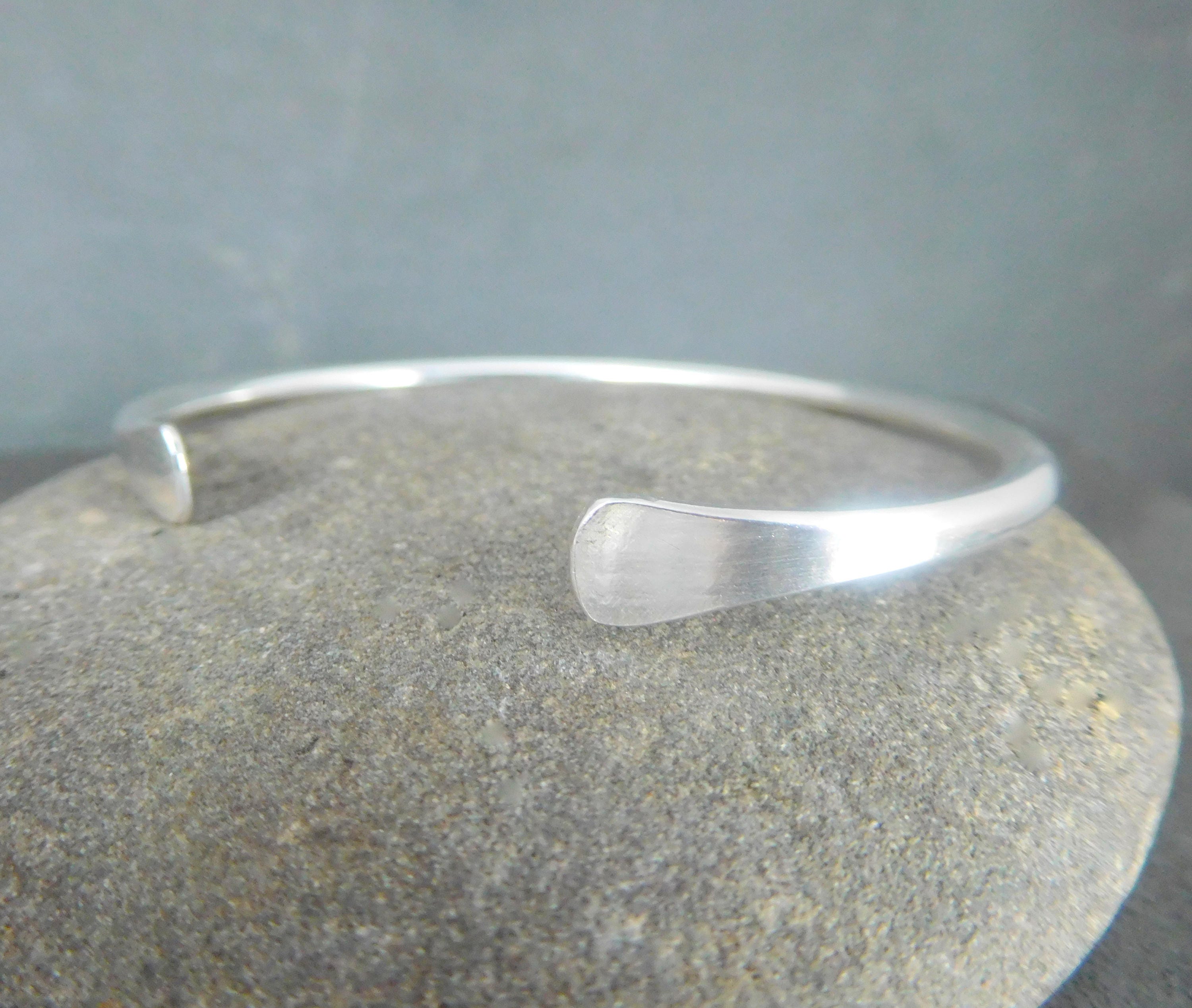 ブレスレット BLENDOFF Ordinary Minimal Round Cuff Bracelet 3mm Silver 925 Amazon.com: Silverly Round Stacking Sterling Silver Bangles