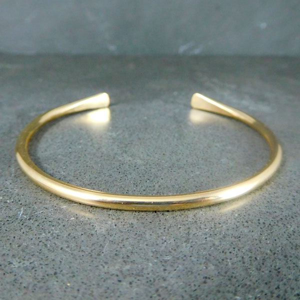 Gold Filled Cuff Bracelet, 2.6 mm Wide Cuff 10 Gauge 14K Gold Filled Open Bangle 14/20 Goldfill Simple Stacking Bracelet Minimalist Delicate