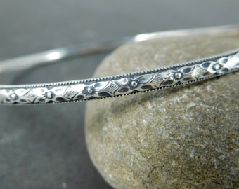 Floral Pattern Sterling Silver Bangle Bracelet, Delicate Nature Inspired Bracelet, Simple Stacking Bracelet, Minimalist Jewelry, S M L XL