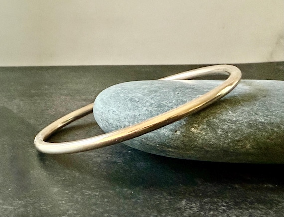 Solid Bronze Bangle, 3mm Gold Tone Stacking Bracelet, Warm Golden Brown Smooth, Simple Everyday Jewelry, 8th and 19th Anniversary Gift, GRJ