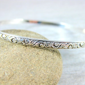 Patterned Sterling Silver Bangle Bracelet, Vine & Leaf Nature Inspired Bracelet, Simple Stacking Bracelet, Minimalist Jewelry, Victorian