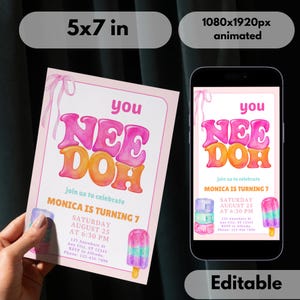 Peut inclure: Une carte d'invitation de 12,7x17,8 cm et un écran de smartphone affichant une invitation d'anniversaire avec le texte you NEE DOH, join us to celebrate, MONICA IS TURNING 7, SATURDAY AUGUST 25 AT 6:30 PM, 123 Anywhere St, RSVP to Alfredo, 123-456-7890.