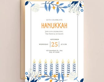 Elegante digitale uitnodigingssjabloon voor Chanoeka-diner, bewerkbaar in Canva met Chanoeka-kaarsen, blauwe bloemen. Feest van het Lichtfestival