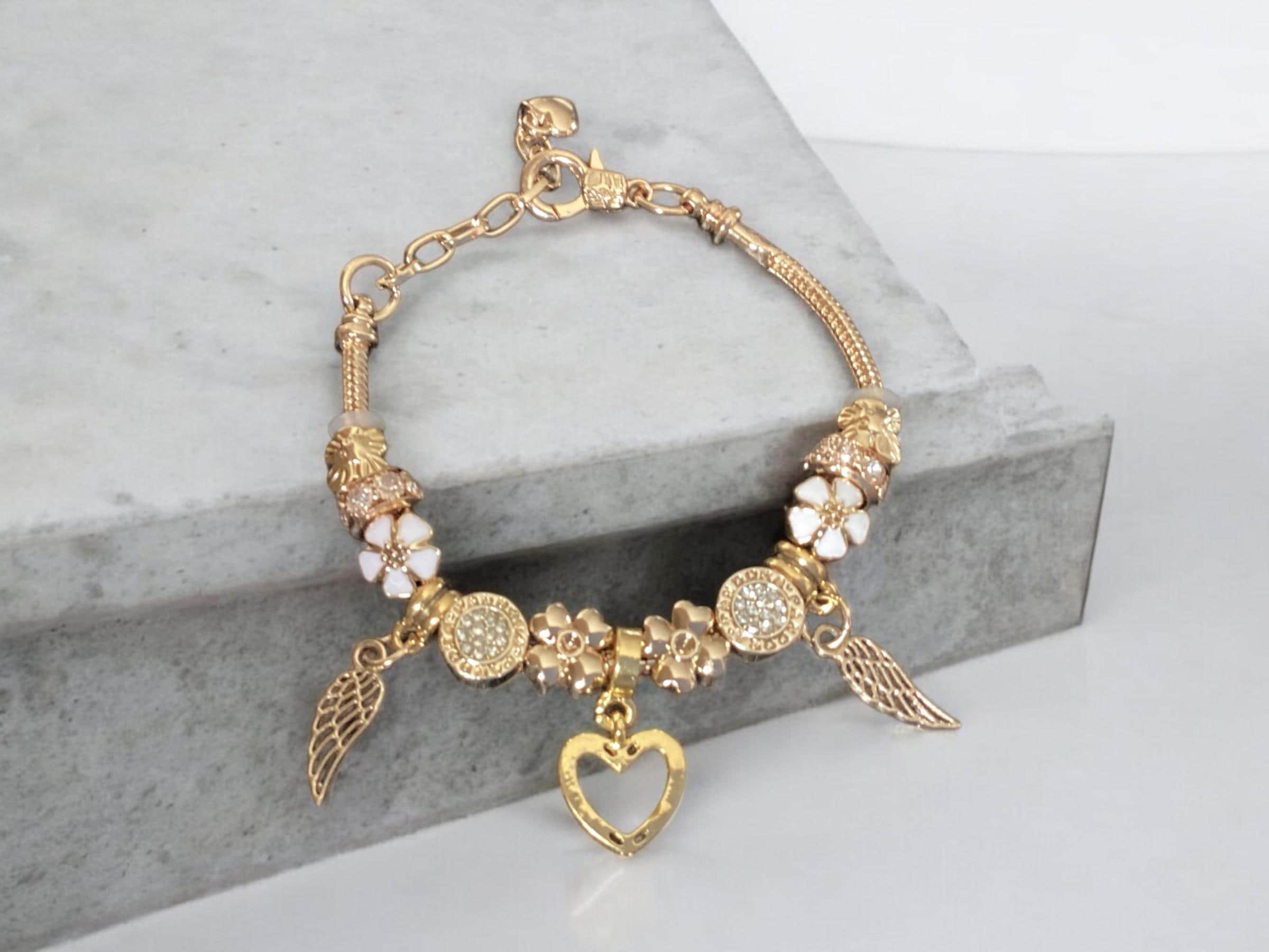 Gold Tone Heart Charm Bracelet