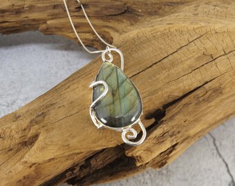 Golden Green Labradorite in Sterling Silver Necklace