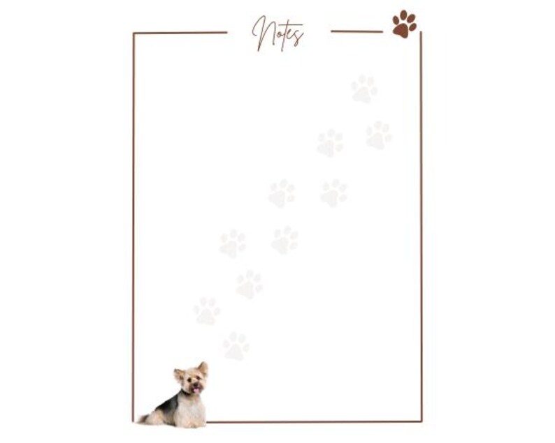 Op de afbeelding: Een bruine en witte hond met een lange staart zit onderaan een witte pagina met een bruine rand. De pagina heeft bovenaan het woord "Notes" en een spoor van potafdrukken dat de pagina oploopt.