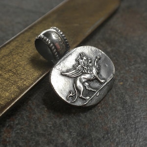 Italy Lover Gift Winged Lion of Venice Pendant Necklace soldered loop bail