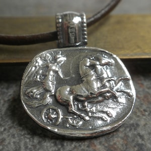 Antike Halskette Silber Anhänger Aurora Göttin der Morgenröte