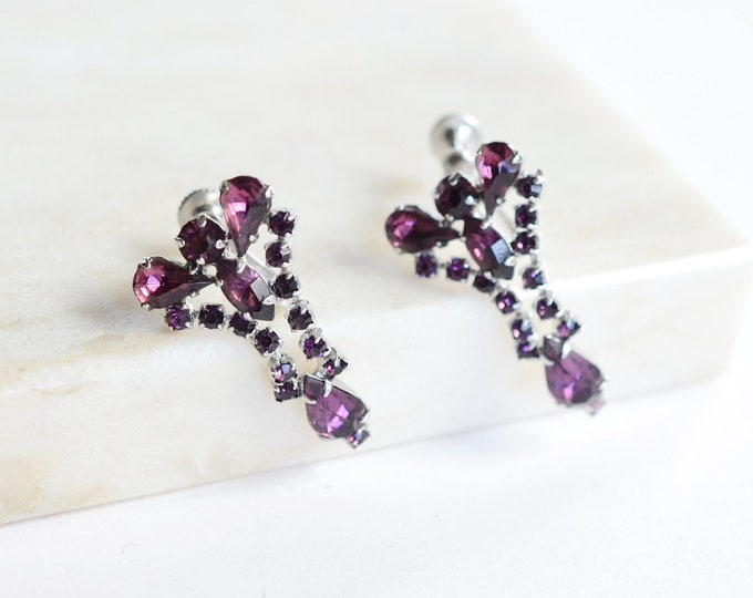 Screw-back 50s Purple Rhinestone Dangle Earrings