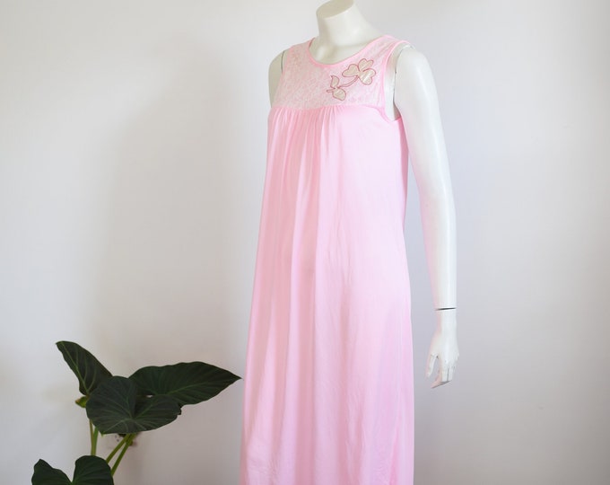 1960s Pink Clover Nightgown - S/M