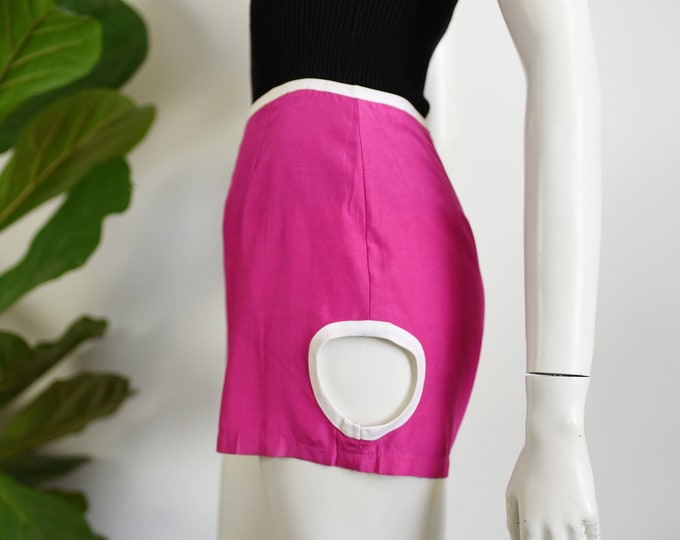 90s Hot Pink Cutout Shorts - S