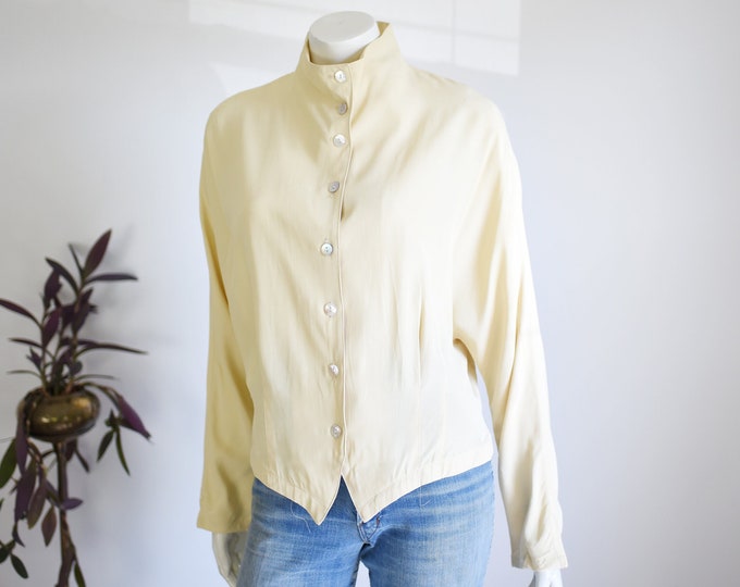 1980s Cream Button Up Blouse - S/M