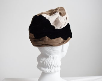 SALE 1960s Velvet Turban Hat