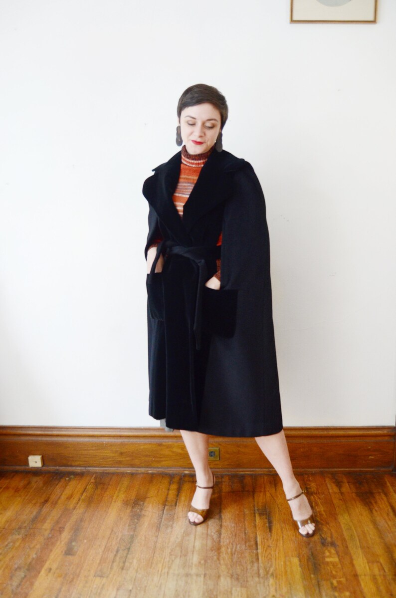 1970s Lilli Ann Mohair and Velvet Cape M