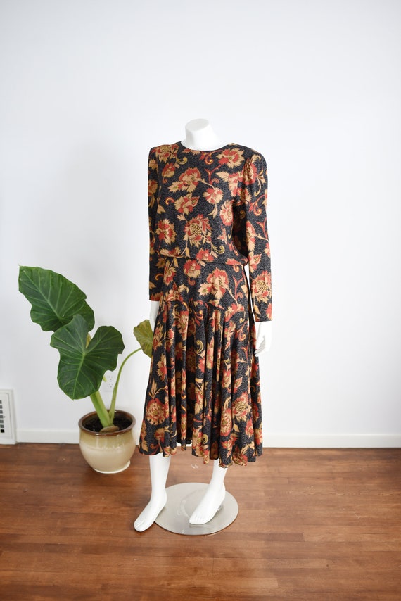 1980s Dark Floral Rayon Dress -  L - image 7