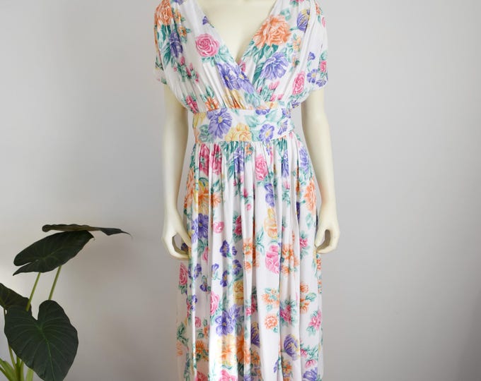 1980s White Floral Wrap Dress - M