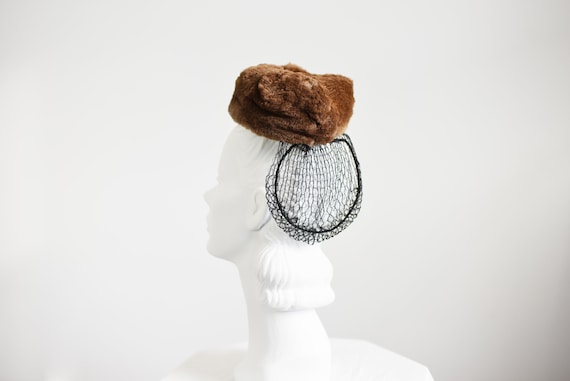 Roe Kauffman Fur 1940s Tiny Tilt Hat - image 1