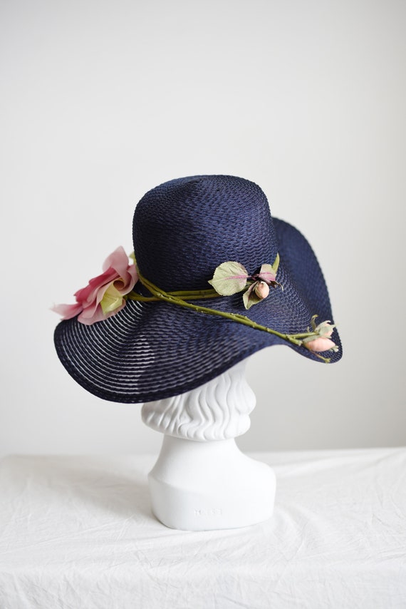 CC SUN HAT MODEM WHITE WITH FLOWER 673933