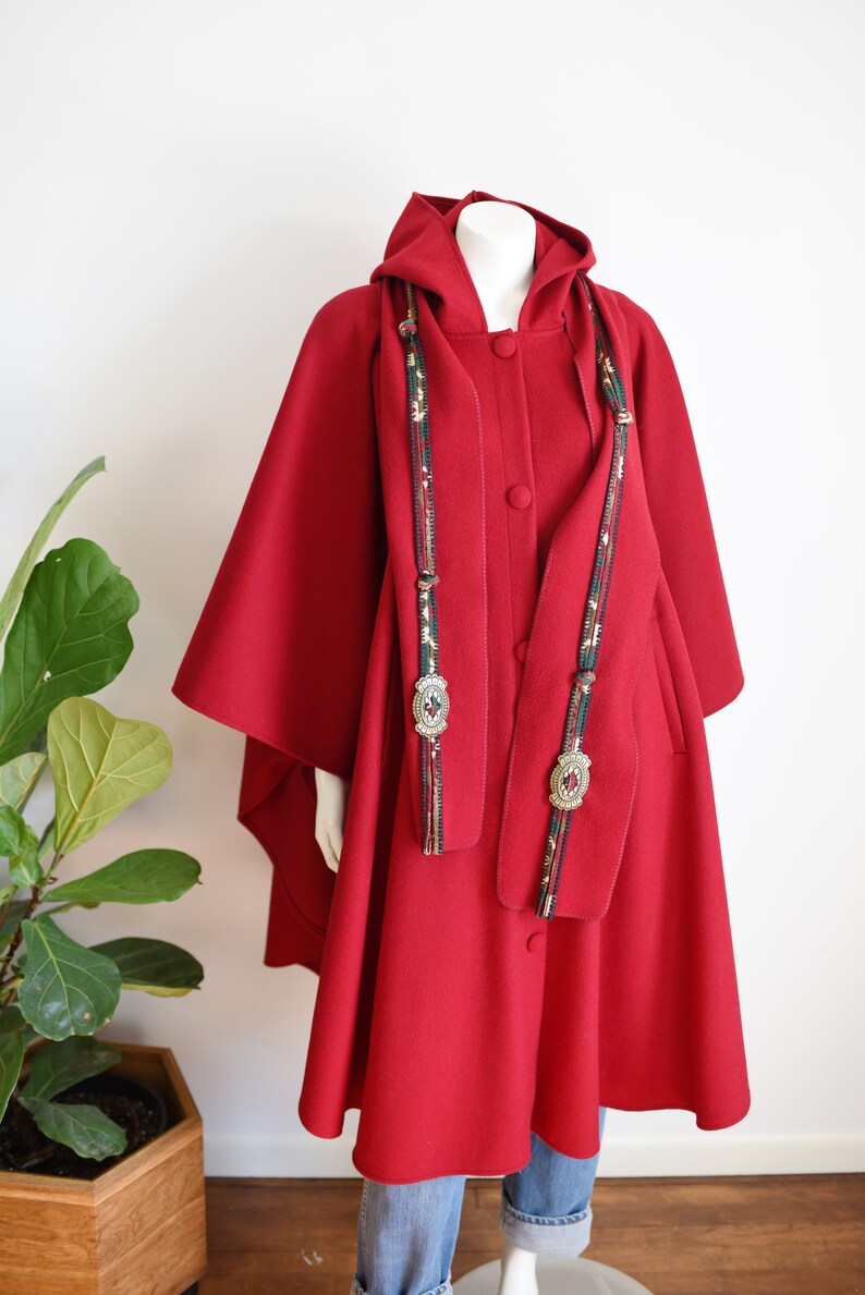 1980s Red Wool Coloratura Cape S/M/L/XL image 7