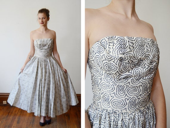 1950s Flocked Velvet White and Black Party Dress - XS