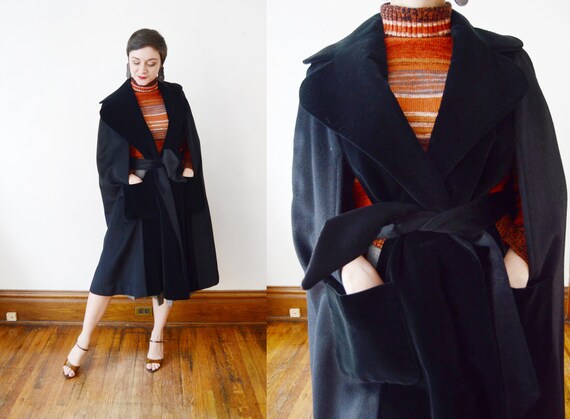 1970s Lilli Ann Mohair and Velvet Cape - M