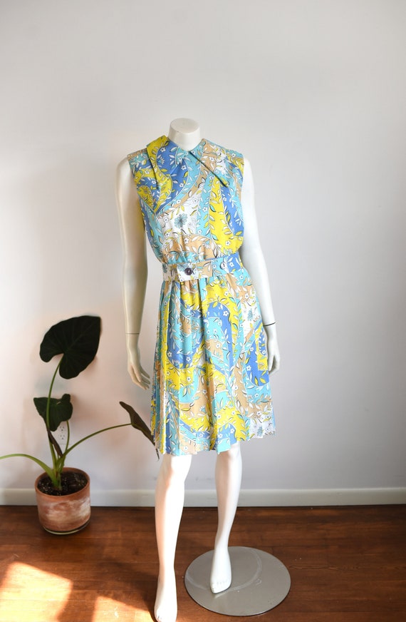 1960s Dagger Collar Floral Dress  - L