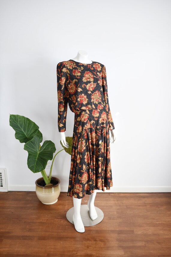 1980s Dark Floral Rayon Dress -  L - image 6