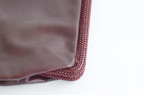 1970s Burgundy Leather Clutch - image 6