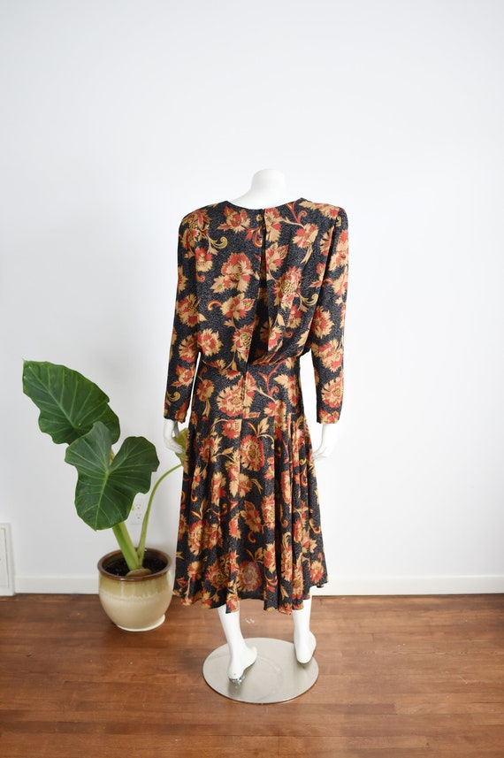 1980s Dark Floral Rayon Dress -  L - image 10
