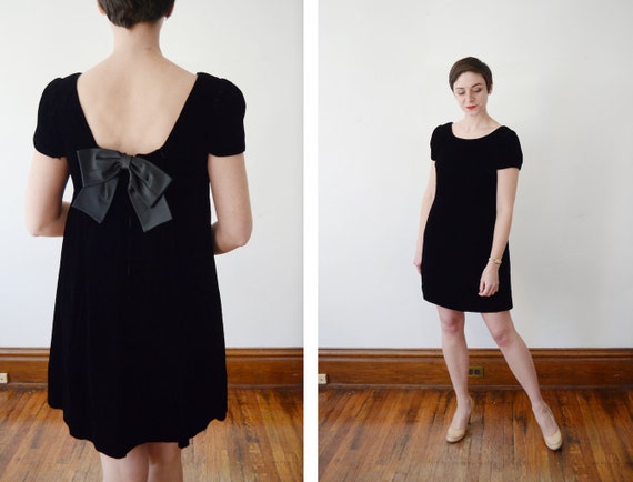 1960s Black Babydoll Velvet Dress - S