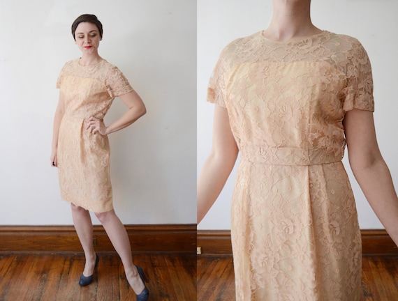 Spiderweb Lace 1960s Peach Dress - M