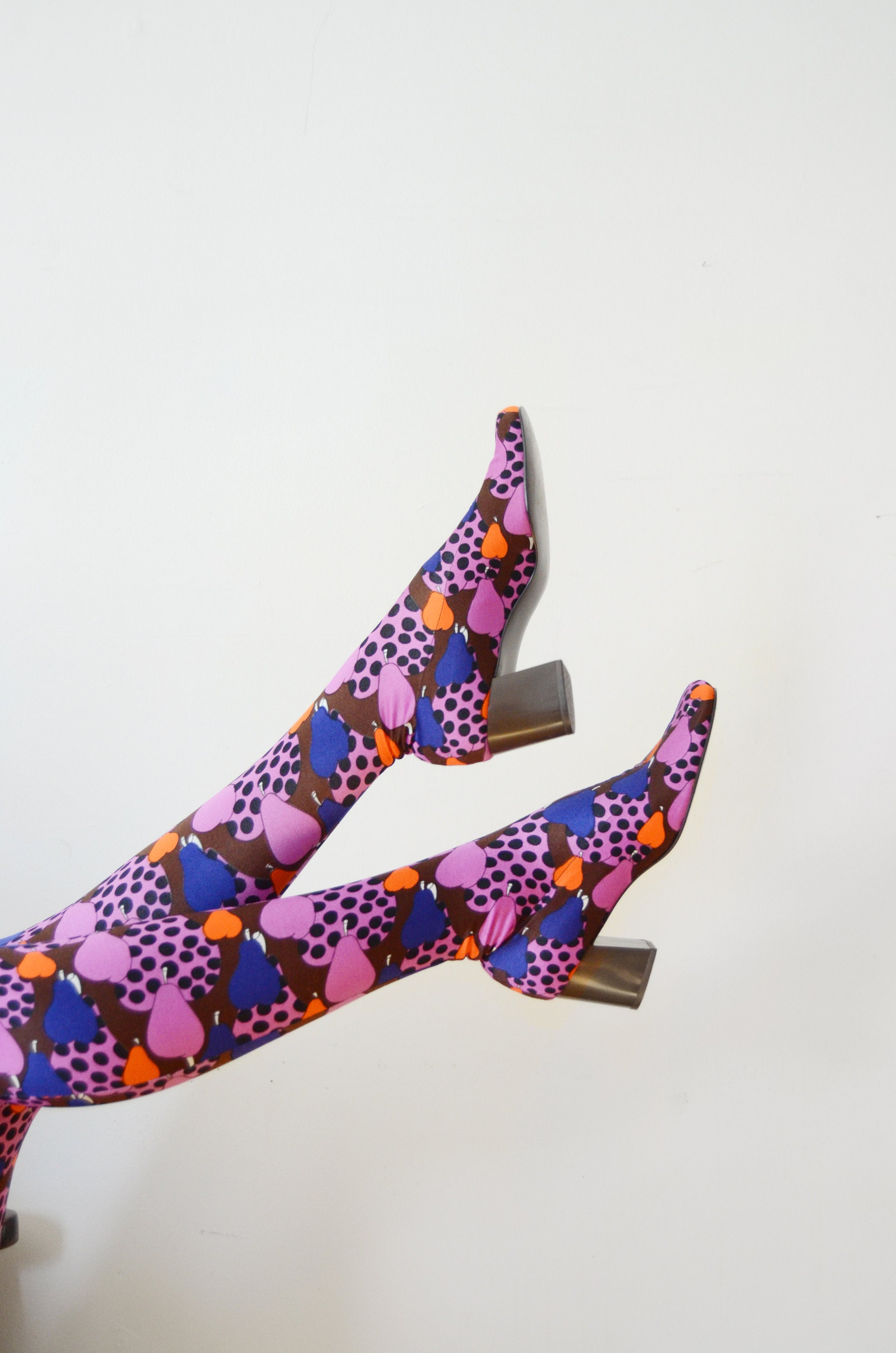 PAN-T-BOOTS 1960s Pear Fruit Print Boot Pants - XS US6-7M PAN-T-BOOTS 1960s Pear Fruit Print Boot Pants - XS US6-7M