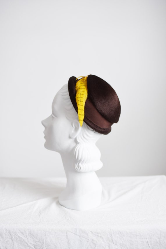 40s/50s Brown Cap with Yellow Feather - image 3